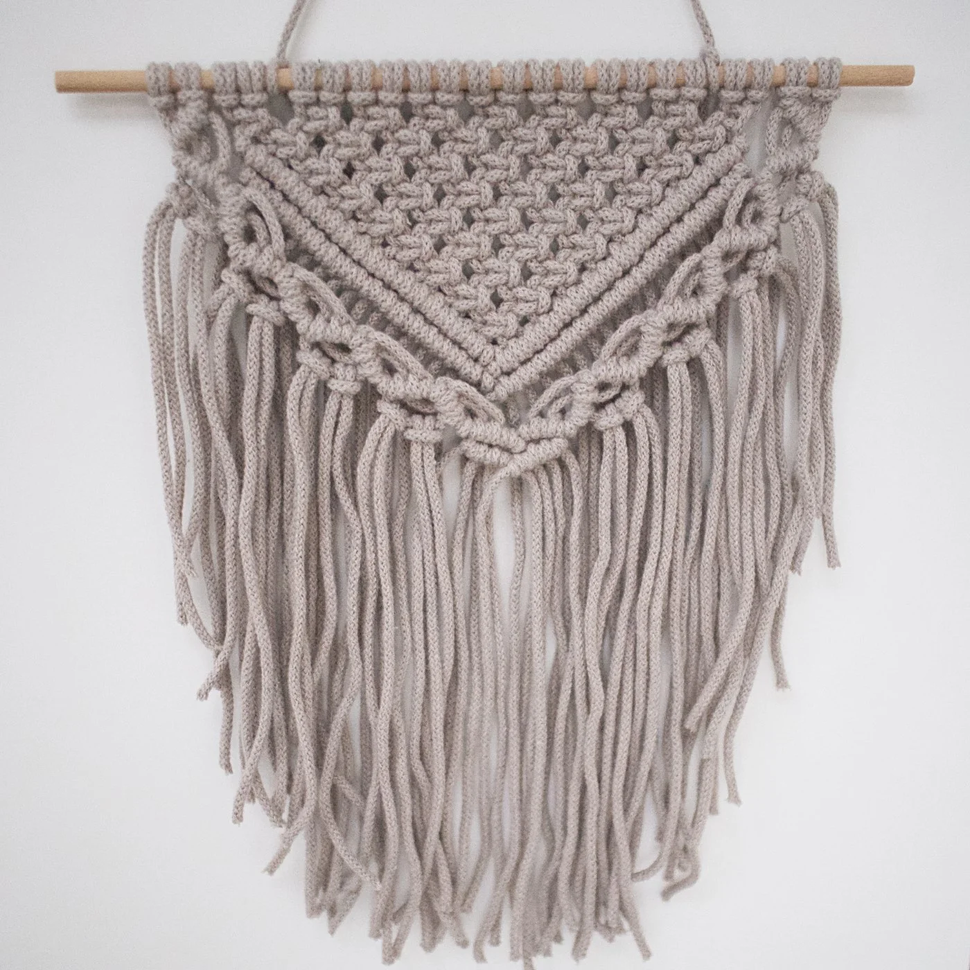 Kicsi Falidísz Zsinórfonalból - Hamvas barna